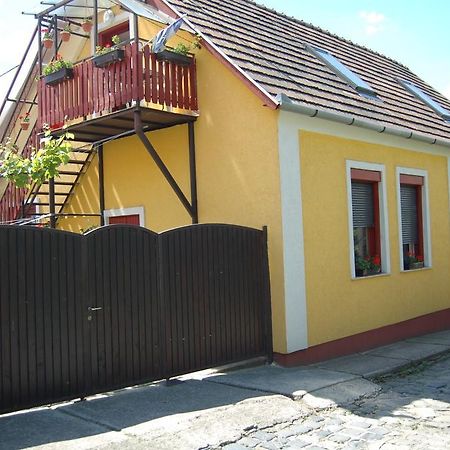 Zach Klara Utcai Apartman Visegrád Εξωτερικό φωτογραφία